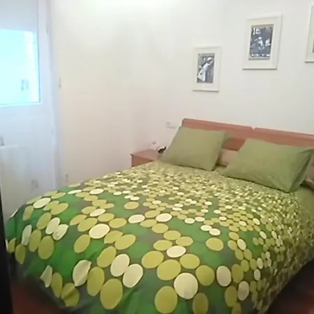 With One Bedroom In - 1 Km From The Beach Apartmán