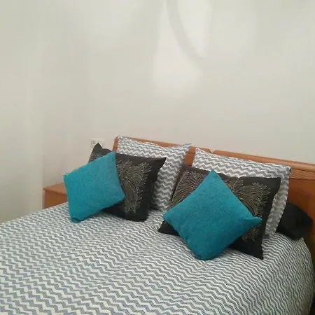 With One Bedroom In - 1 Km From The Beach Apartmán Gijón